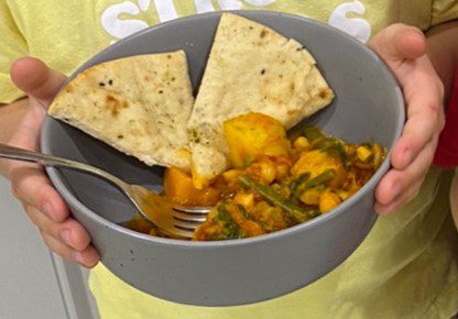 Chickpea Curry with Garlic Naan by Olive